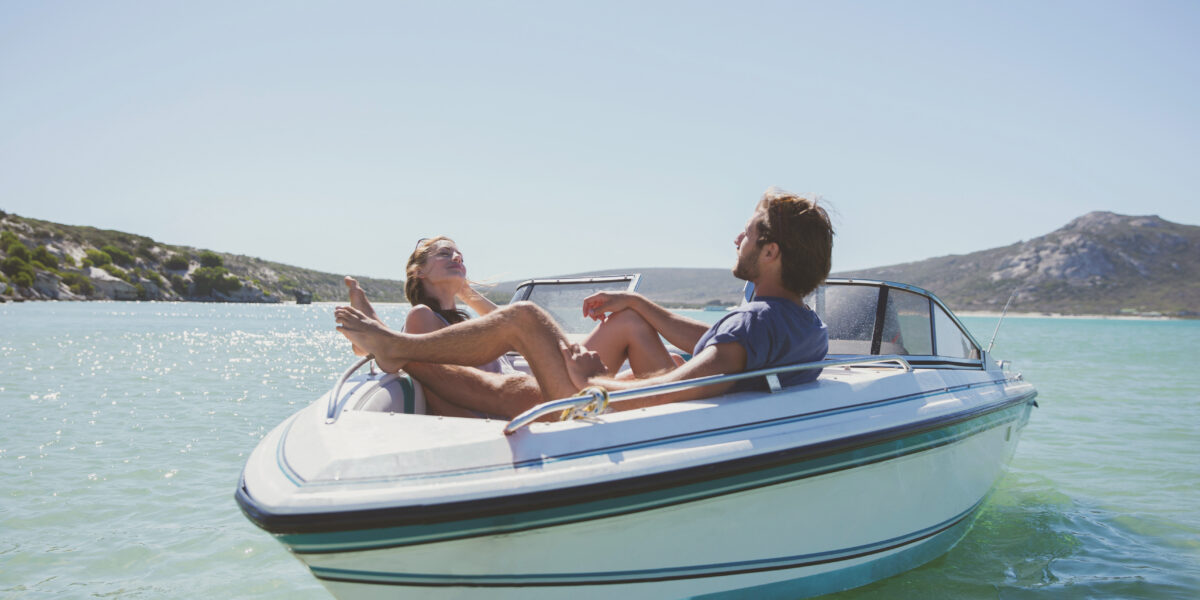 Boat_Young Couple